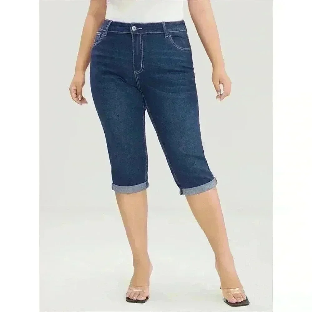 NWT!Stretchy high-rise roll hem knee denim short size 30 or 6X